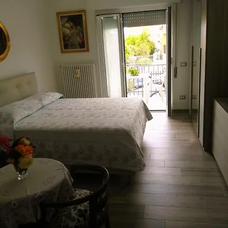 Sweet Dreams Ντιάνο Μαρίνα